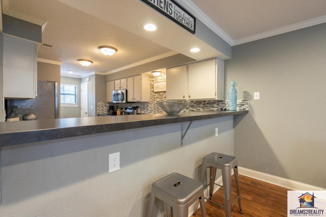 2br Updated - Close To The Strip - 2 Pools - Free Tickets Included - Fhe-3 *